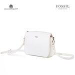 کیف رودوشی زنانه کد TB-6124 برند فسیل رنگ سفید از جلو ( fossil tb-6124 )