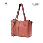 کیف دستی زنانه کد TB-6125 برند فسیل رنگ قهوه ای از جلو ( fossil tb-6125 )