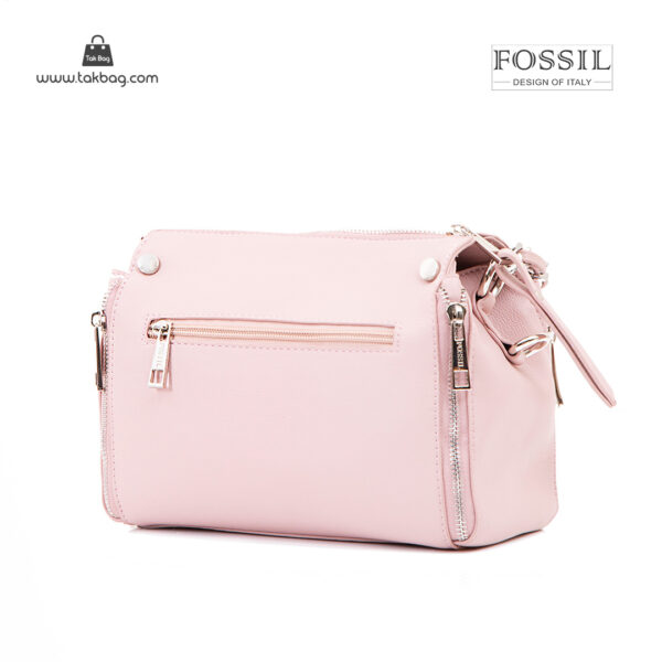 کیف رودوشی زنانه کد TB-6141 برند فسیل رنگ صورتی از پشت ( fossil tb-6141 )