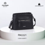 کیف رودوشی زنانه کد RM-2221 برند ماندیرو رنگ مشکی از جلو ( mandiro RM-2221 )