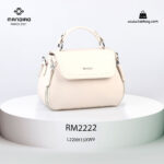 کیف رودوشی زنانه کد RM-2222 برند ماندیرو رنگ کرم از جلو ( mandiro RM-2222 )