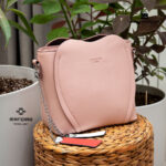 کیف رودوشی زنانه کد RM-2226 برند ماندیرو رنگ صورتی فانتزی ( mandiro RM-2226 )