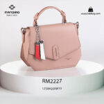 کیف رودوشی زنانه کد RM-2227 برند ماندیرو رنگ صورتی از جلو ( mandiro RM-2227 )