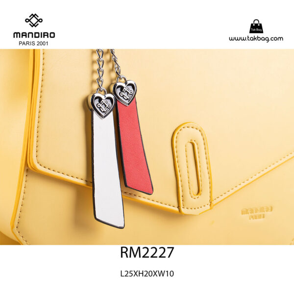 کیف رودوشی زنانه کد RM-2227 برند ماندیرو رنگ زرد از نزدیک ( mandiro RM-2227 )
