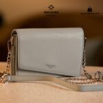 کیف رودوشی زنانه کد RM-2228 برند ماندیرو رنگ طوسی از جلو ( mandiro RM-2228 )