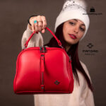کیف رودوشی زنانه کد RM-2225 برند ماندیرو رنگ قرمز با مدل ( mandiro RM-2225 )
