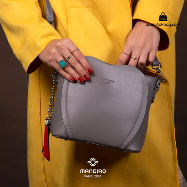 کیف رودوشی زنانه کد RM-2226 برند ماندیرو رنگ طوسی با مدل ( mandiro RM-2226 )