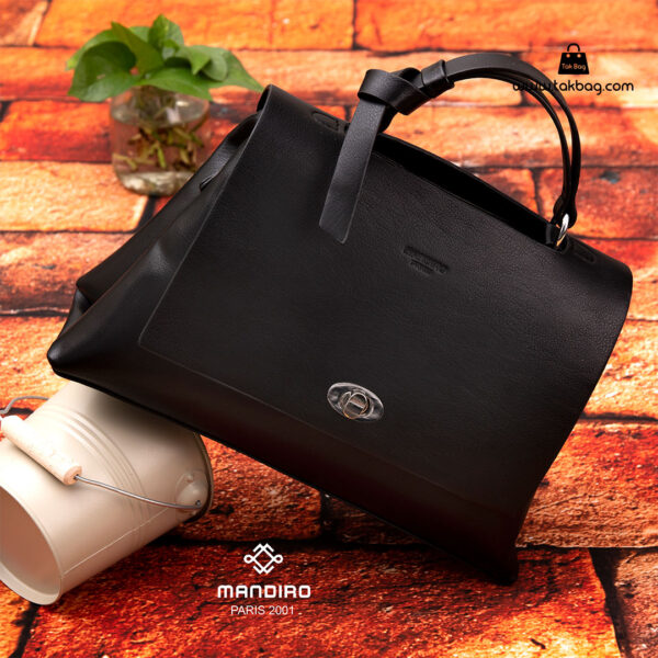 کیف رودوشی زنانه کد RM-2236 برند ماندیرو رنگ مشکی فانتزی ( mandiro RM-2236 )