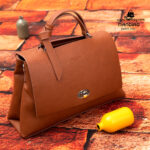 کیف رودوشی زنانه کد RM-2236 برند ماندیرو رنگ قهوه ای فانتزی ( mandiro RM-2236 )