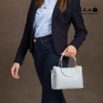 کیف رودوشی زنانه کد RM-2217 برند ماندیرو رنگ آبی با مدل ( mandiro RM-2217 )