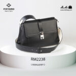 کیف رودوشی زنانه کد RM-2238 برند ماندیرو رنگ مشکی از جلو ( mandiro RM-2238 )