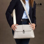 کیف رودوشی زنانه کد RM-2238 برند ماندیرو رنگ طوسی با مدل ( mandiro RM-2238 )