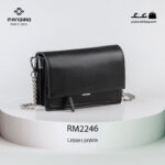 کیف رودوشی زنانه کد RM-2246 برند ماندیرو رنگ مشکی از جلو ( mandiro RM-2246 )