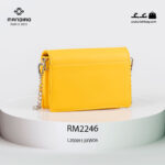 کیف رودوشی زنانه کد RM-2246 برند ماندیرو رنگ زرد از پشت ( mandiro RM-2246 )