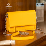 کیف رودوشی زنانه کد RM-2246 برند ماندیرو رنگ زرد از جلو ( mandiro RM-2246 )