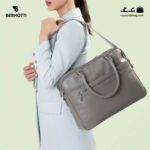 کیف اداری کد TB-6422 برند برنوتی رنگ طوسی از جلو محصول با مدل ( Bernotti tb-6422 )